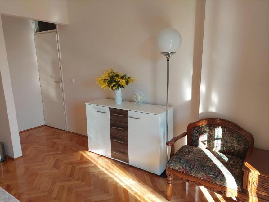 Rubin Apartment Ika Bagian luar foto